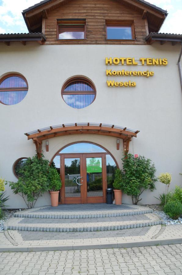Hotel Tenis Хжастовице Екстериор снимка